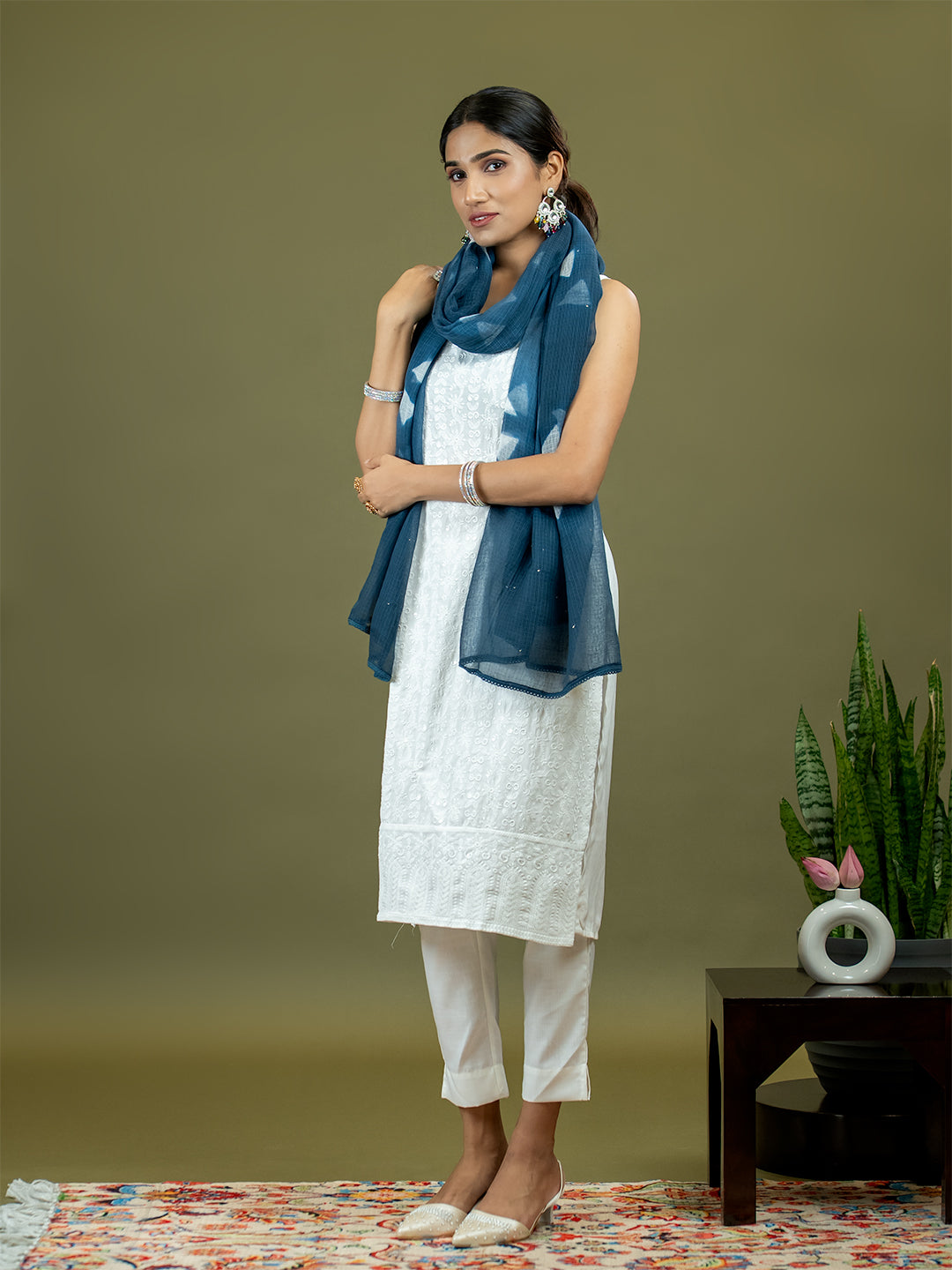 Chhayaa Navy Shibori Dupatta