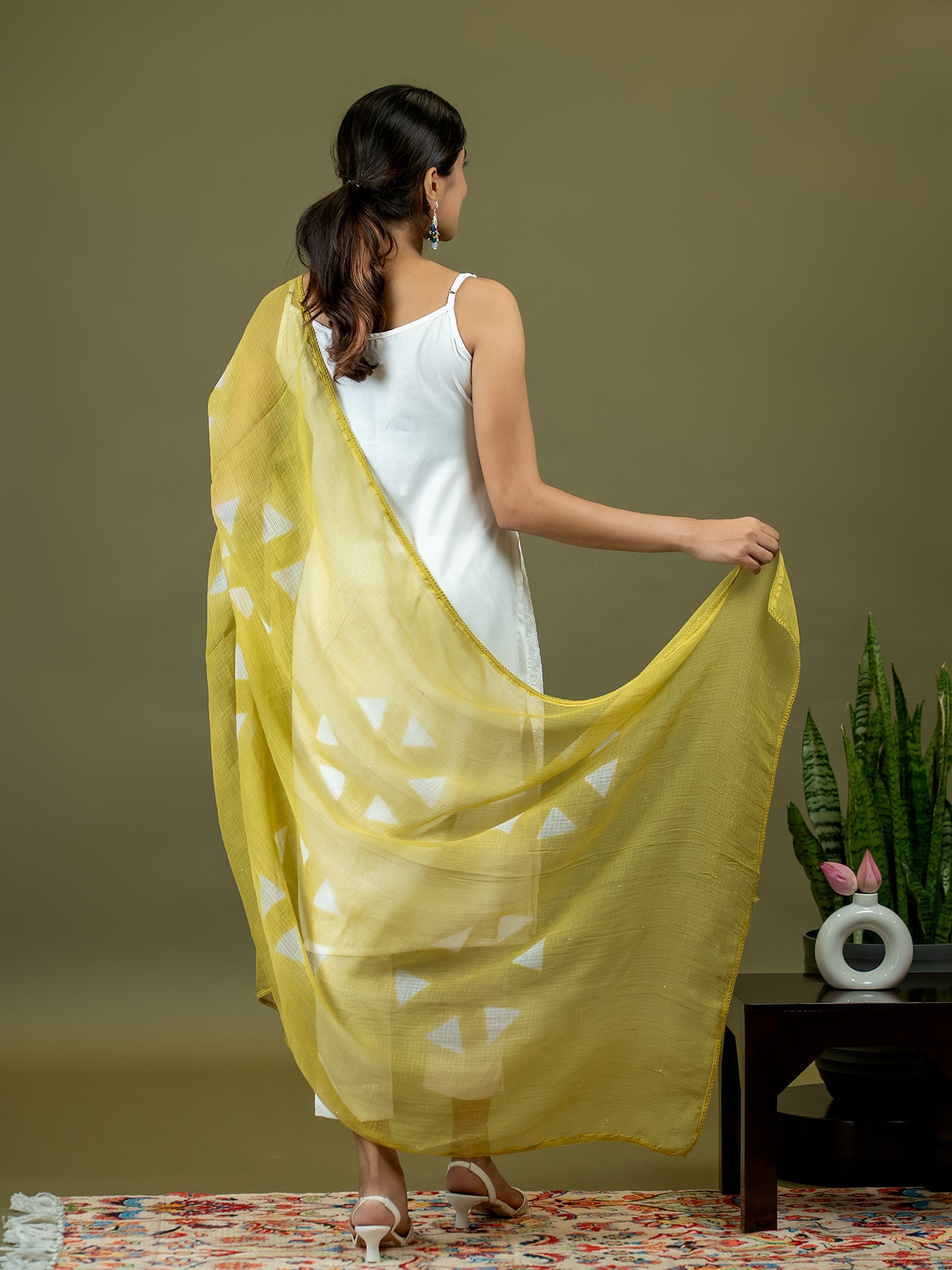 Chhayaa Limegreen Shibori Dupatta