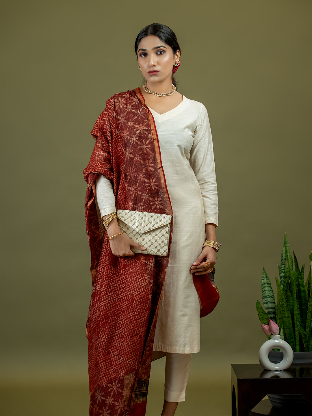 Chhavi Red Ajrakh Dupatta