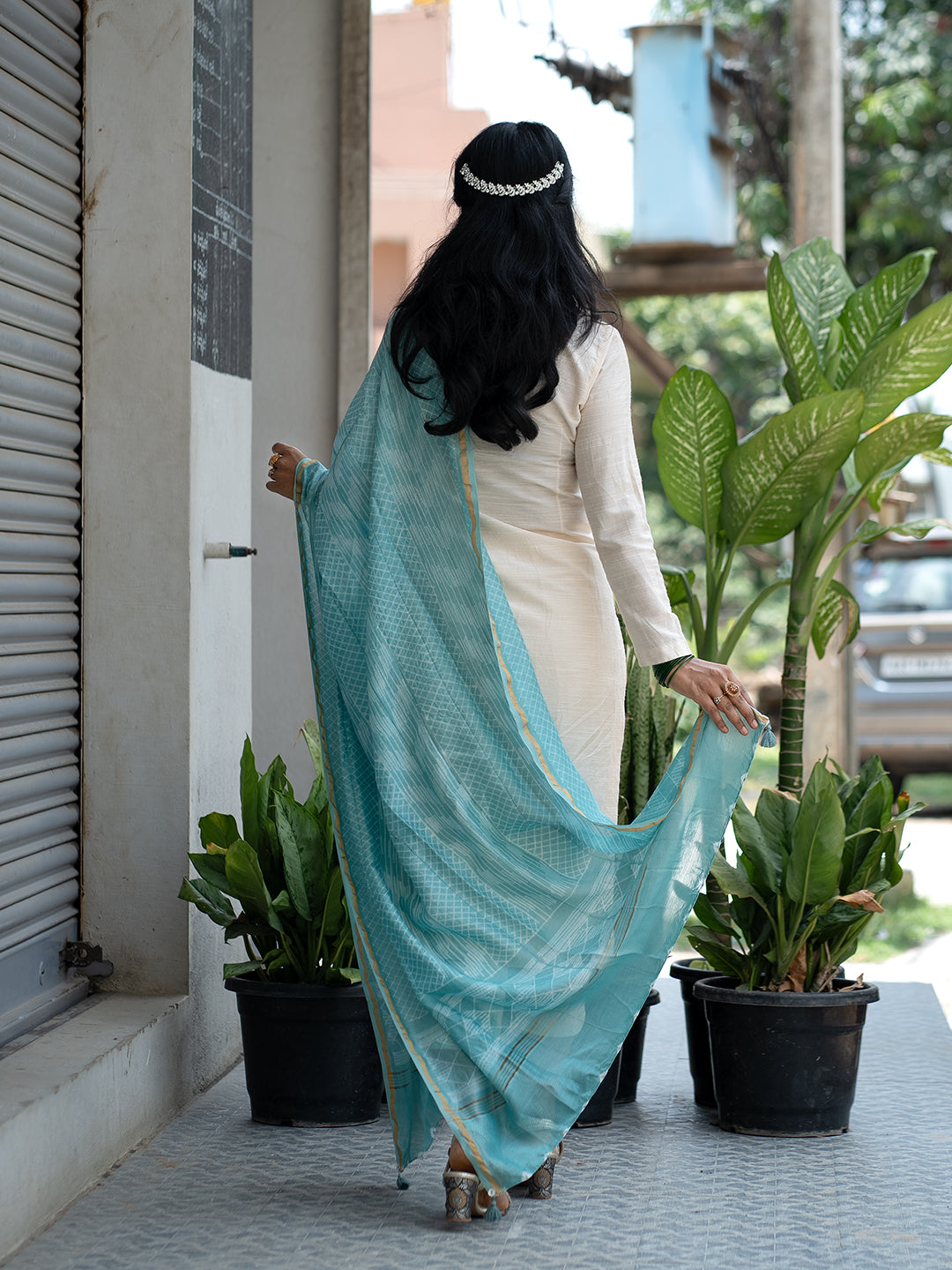 Rangrez Sky Blue Shibori Dupatta