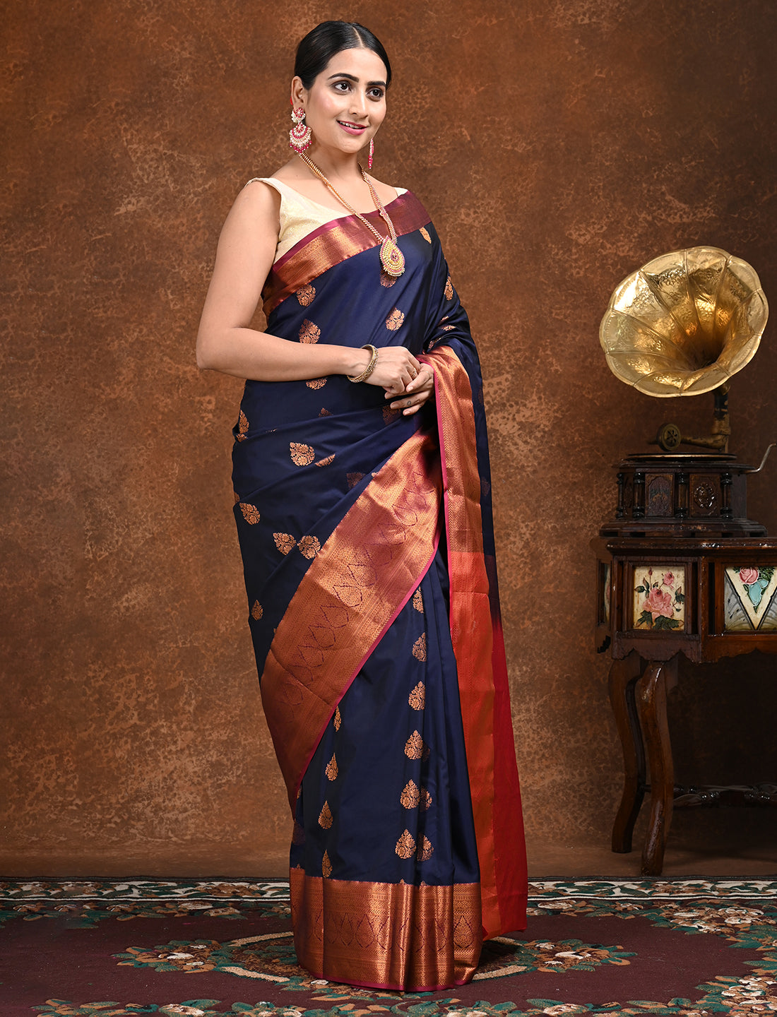 Sugandha Navy Kanjeevaram Saree