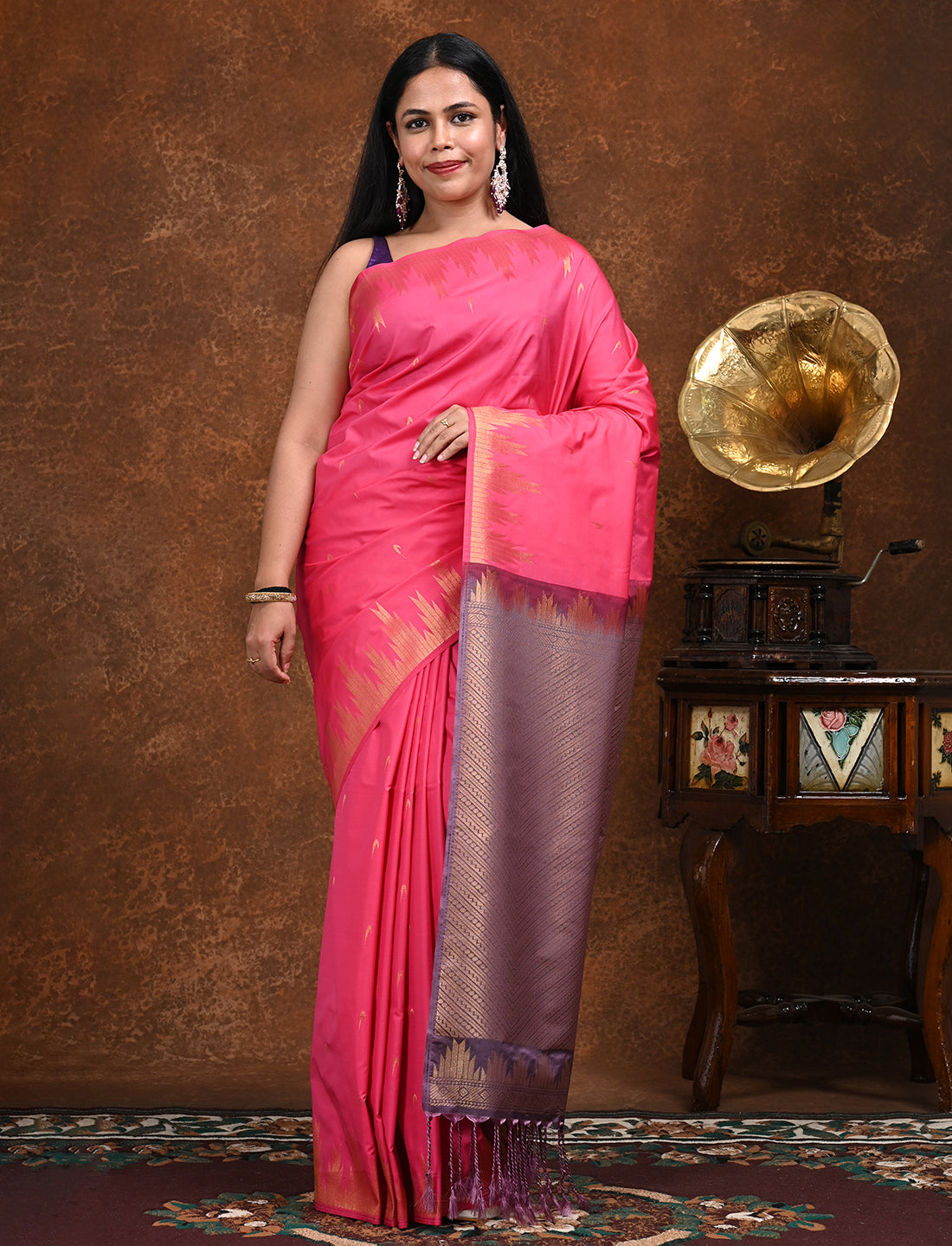 Dravya Fuchsia Kanjeevaram Saree