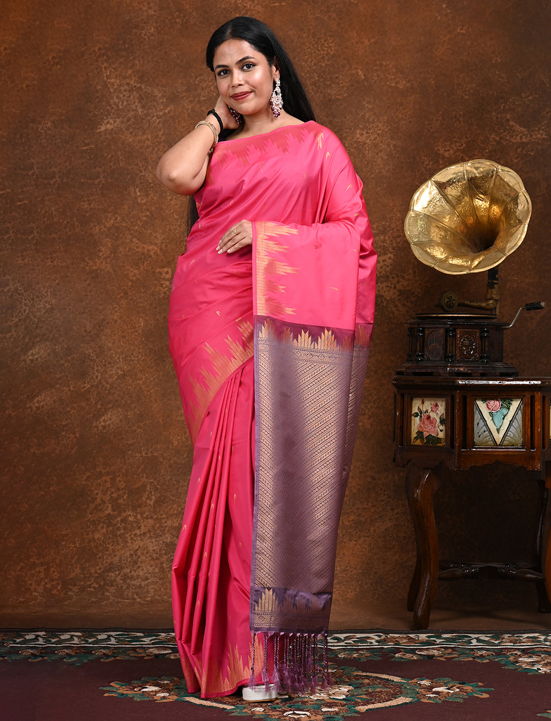 Dravya Fuchsia Kanjeevaram Saree