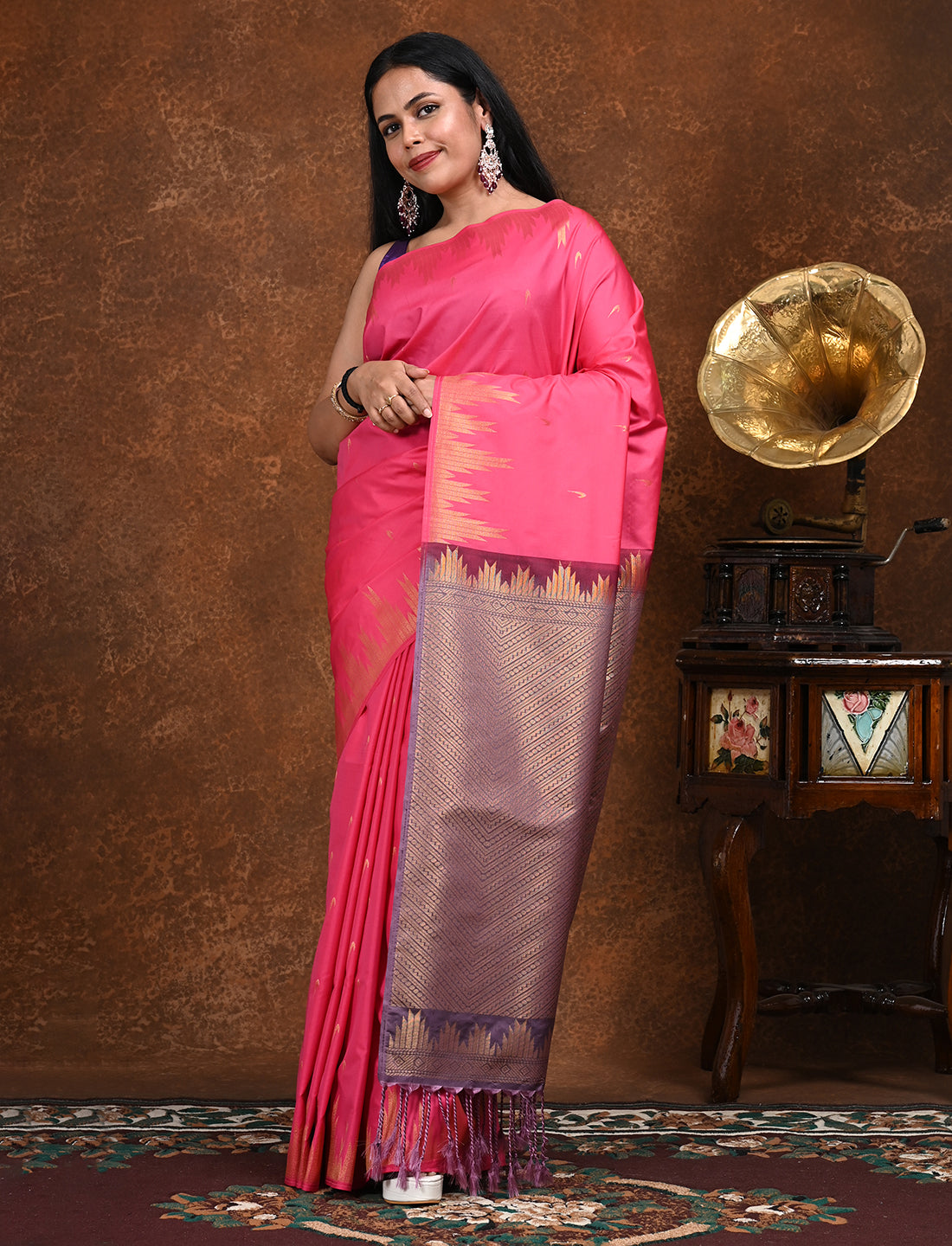 Dravya Fuchsia Kanjeevaram Saree