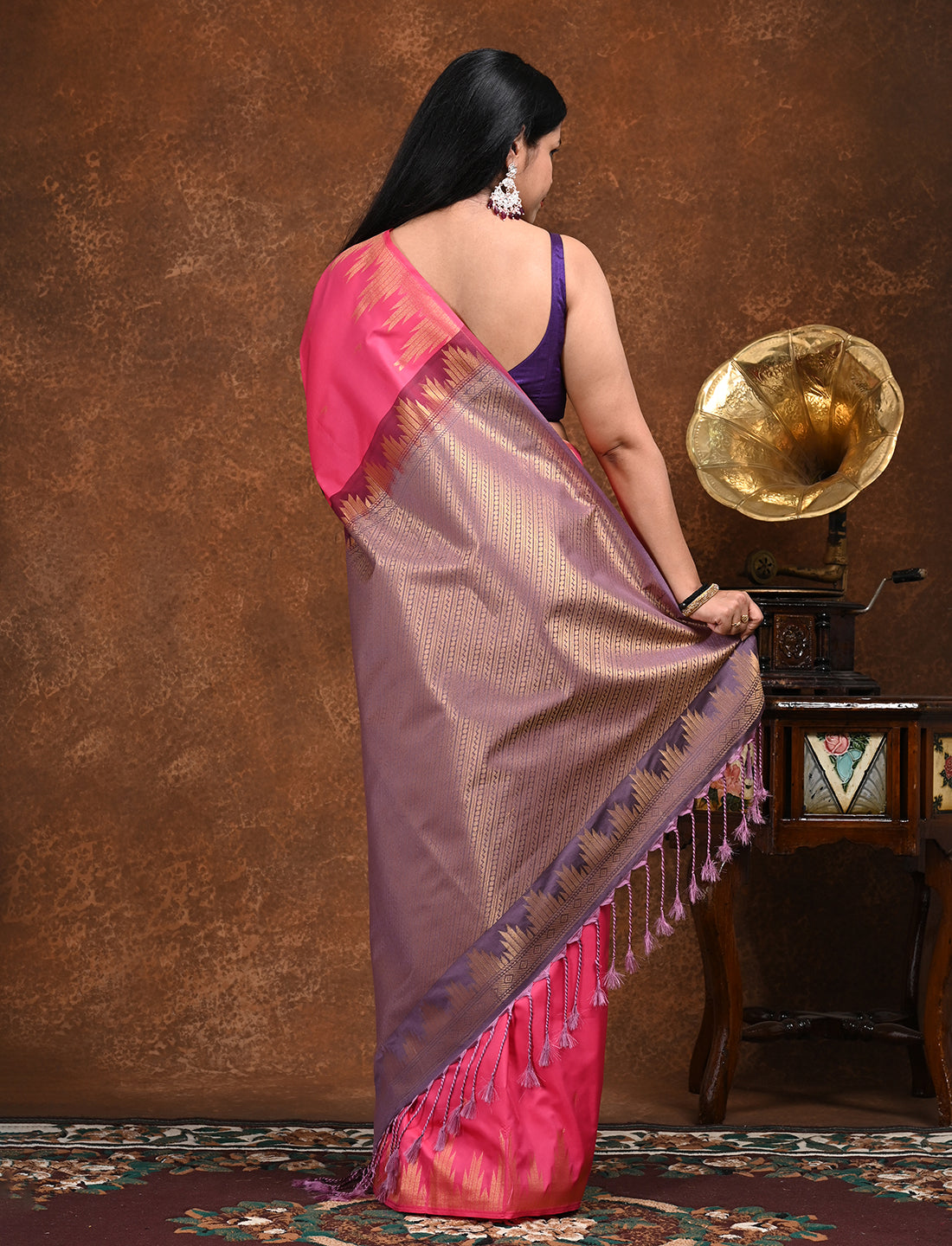 Dravya Fuchsia Kanjeevaram Saree