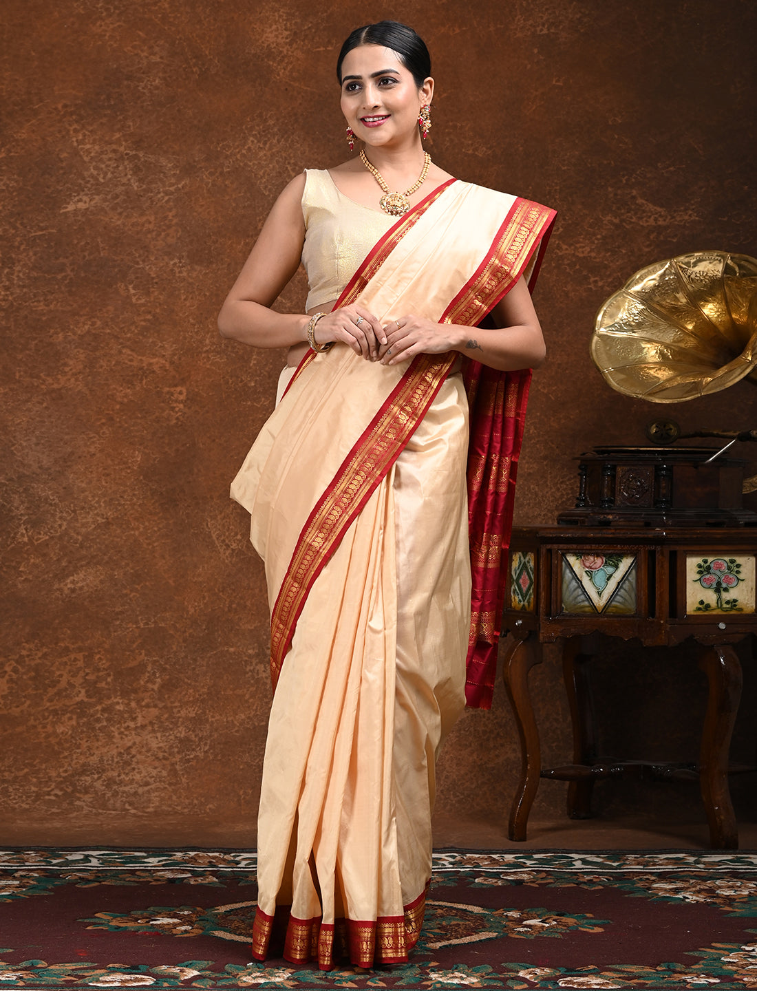 Aarunya Beige Kanjeevaram Saree