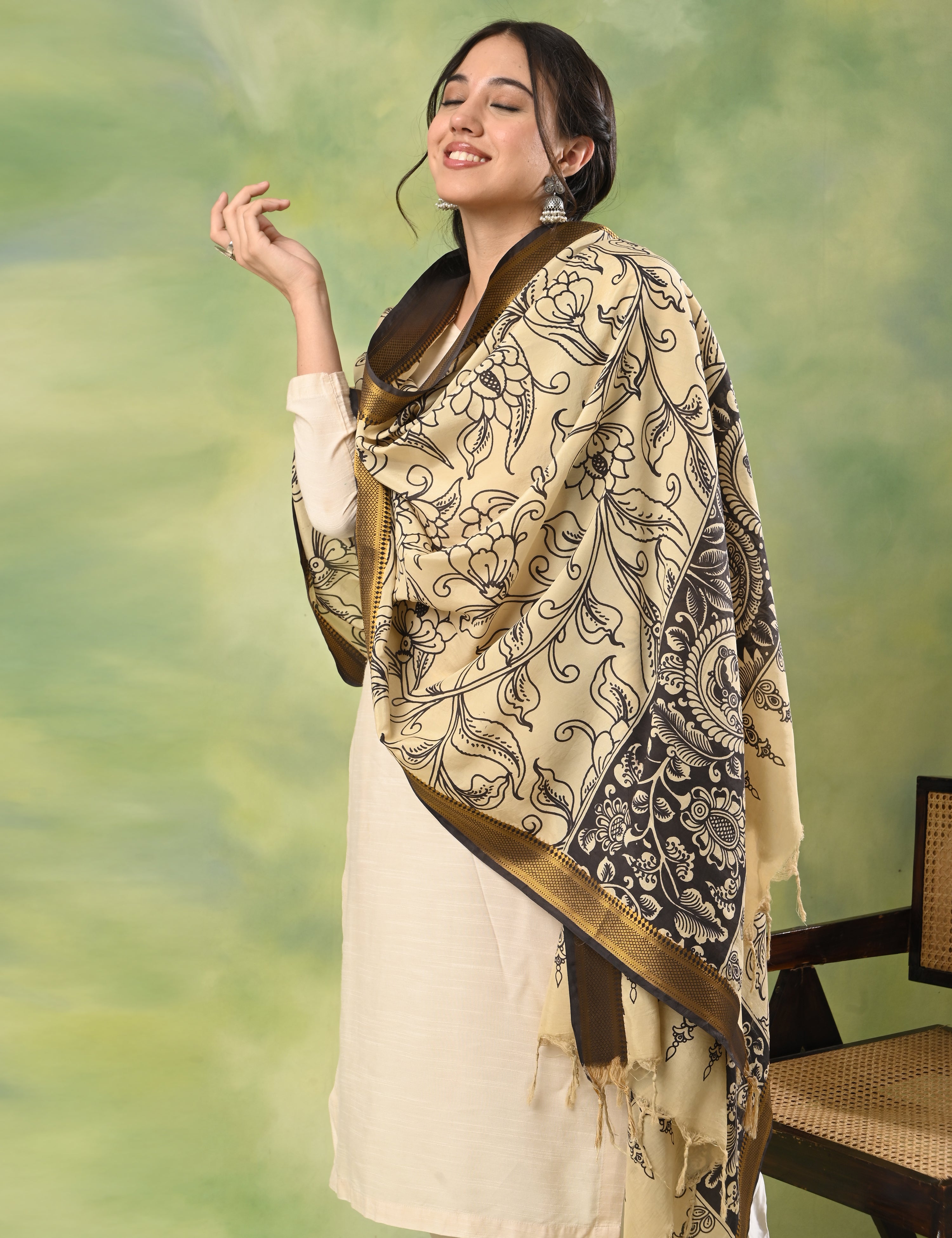 Thavare Off White Pen Kalamkari Dupatta