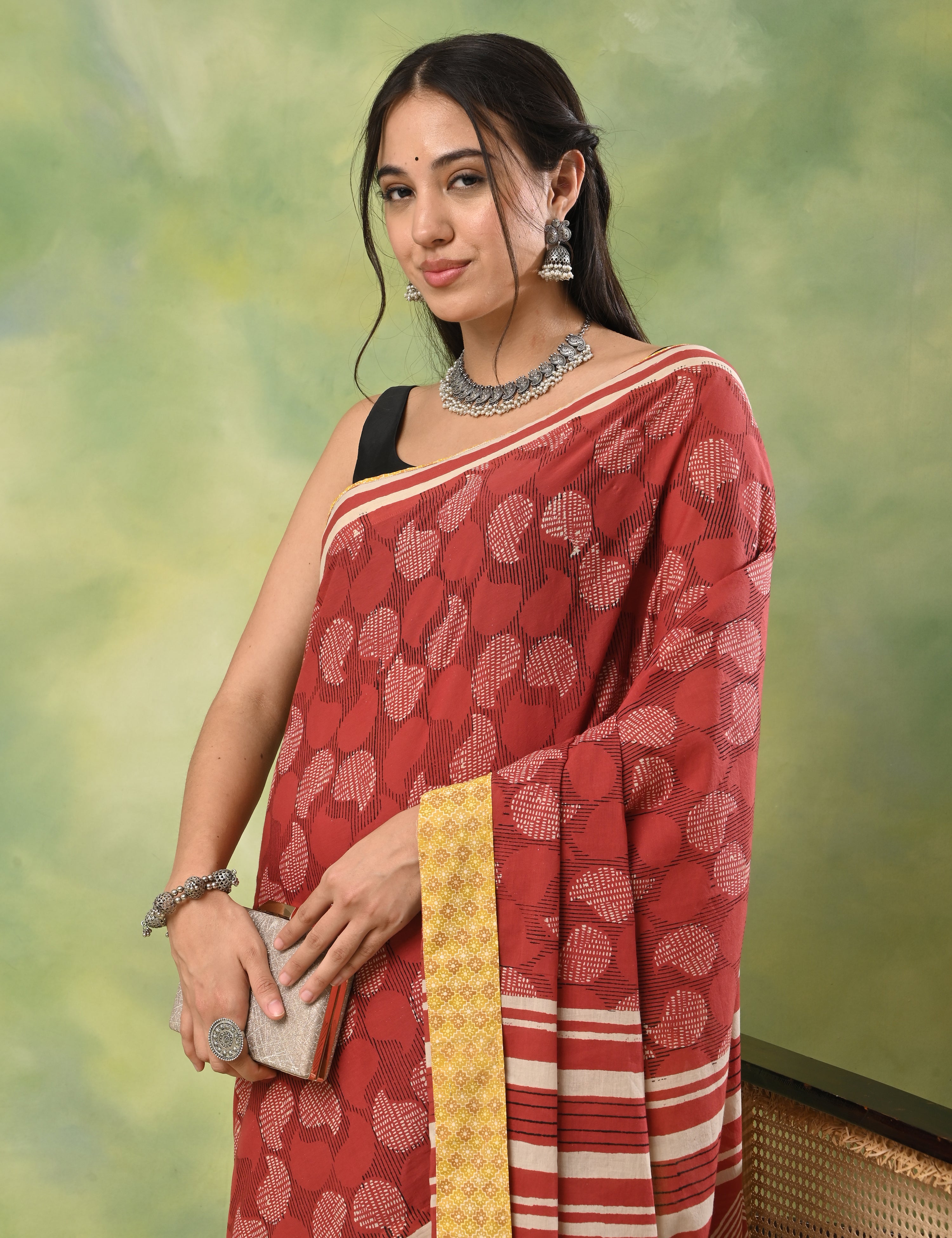 Mel Jol Maroon Dabu Saree