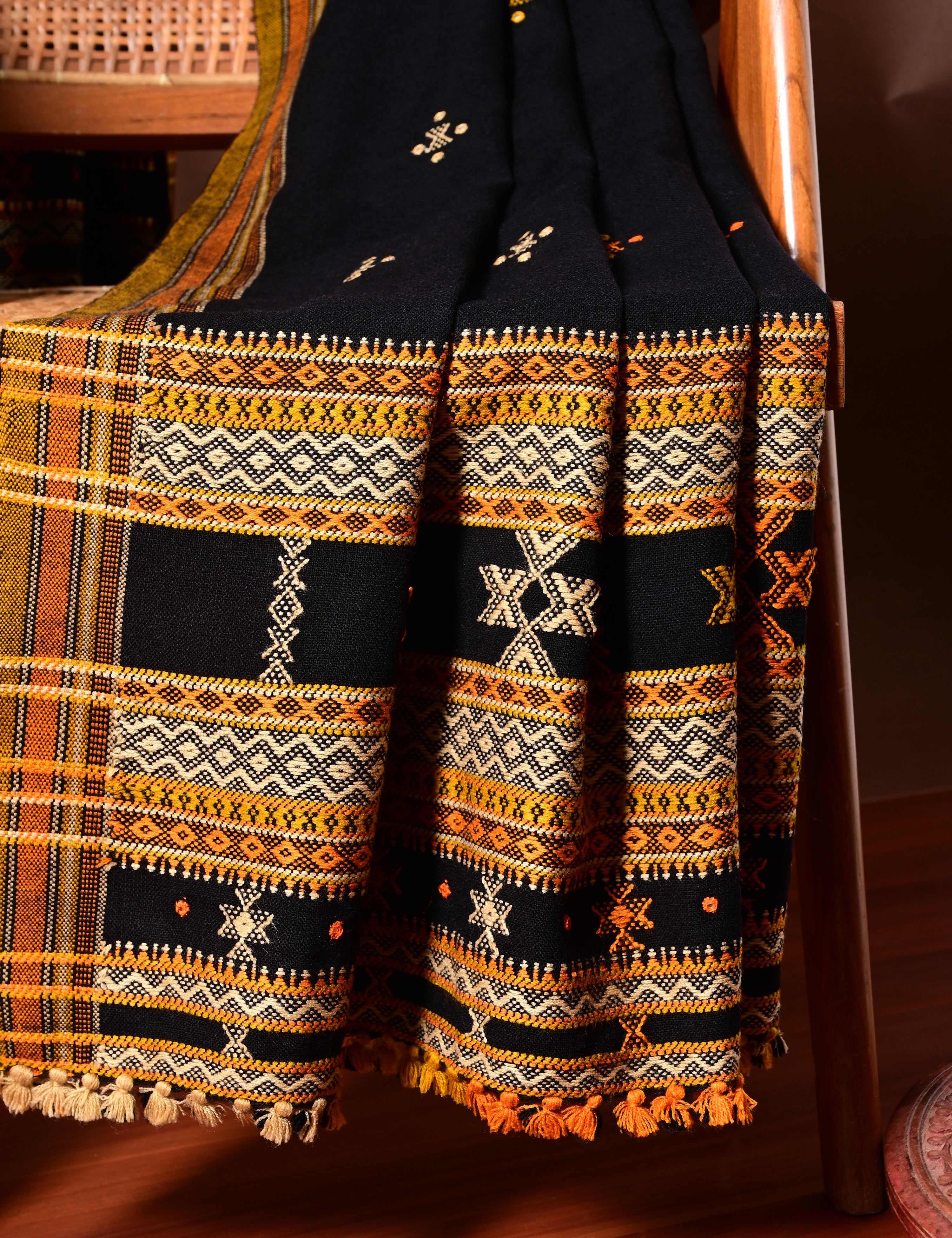 Thavare Black Kutch Embroidery Shawl