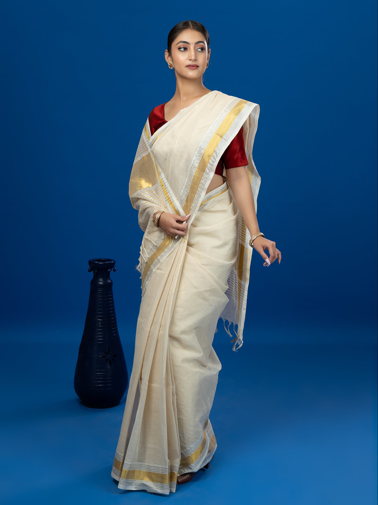 Nanu Kattam White Venkatagiri Saree