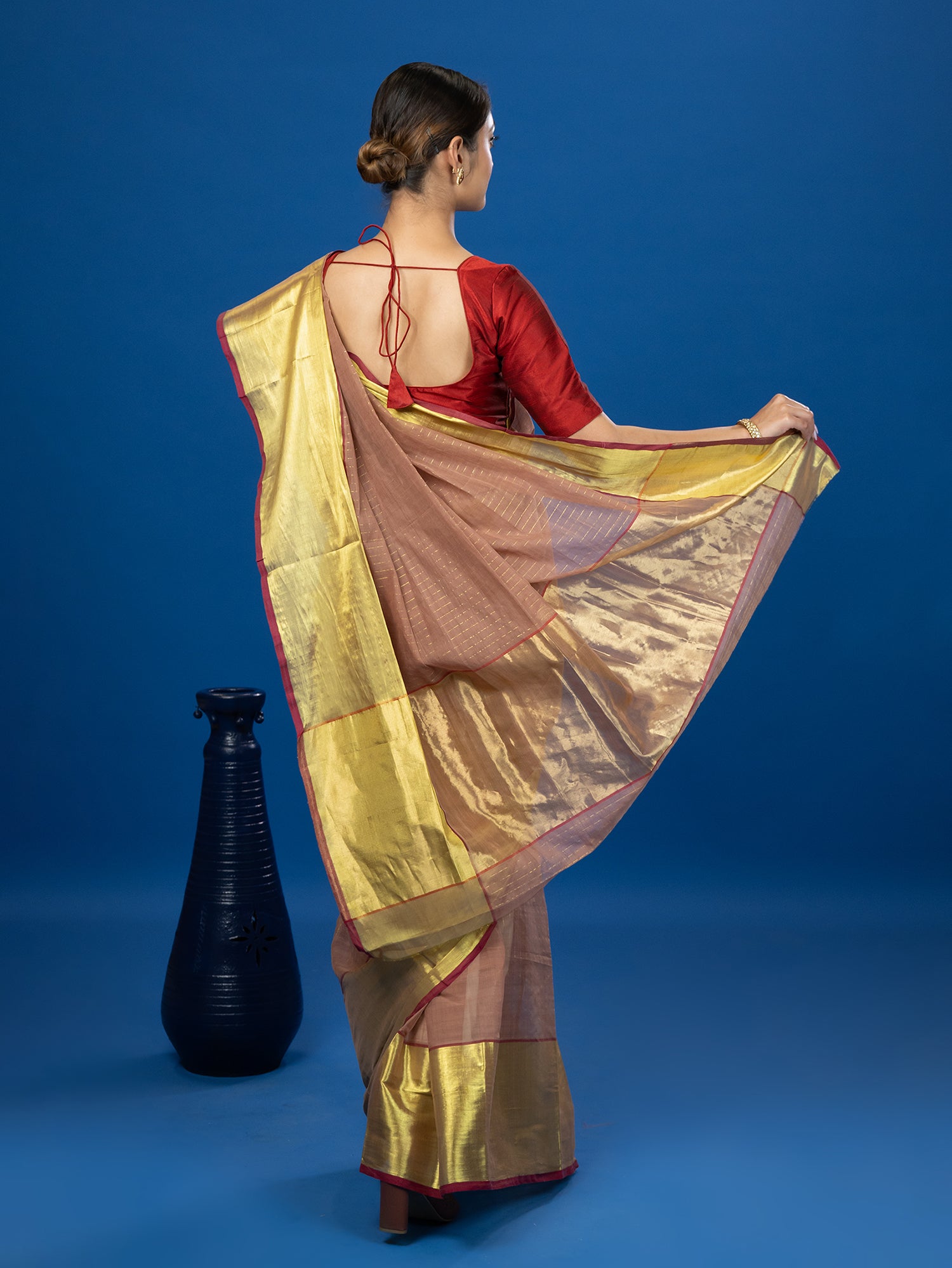 Nanu Kattam Pink Venkatagiri Saree