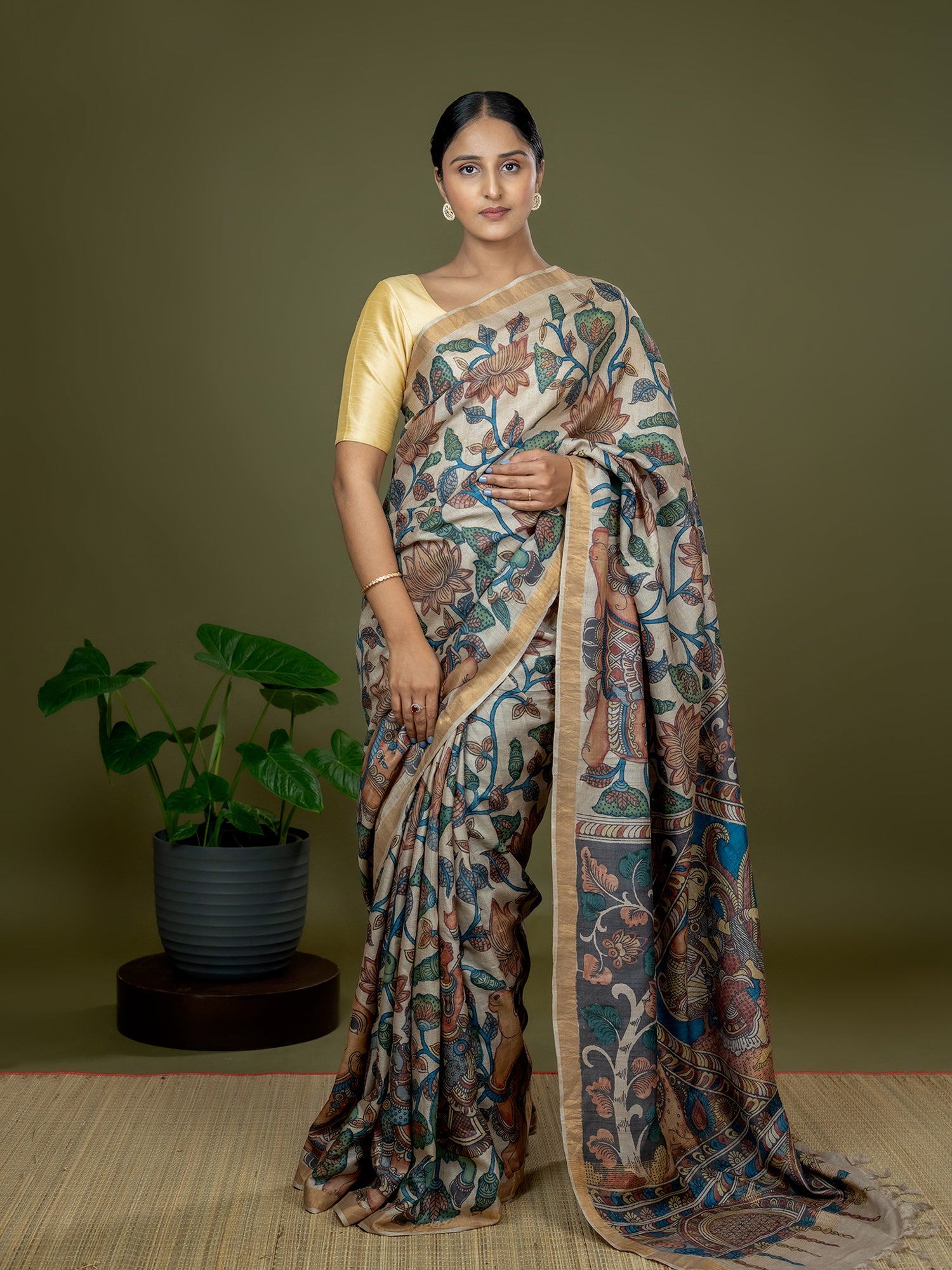 Manjari Off White Kalamkari Saree