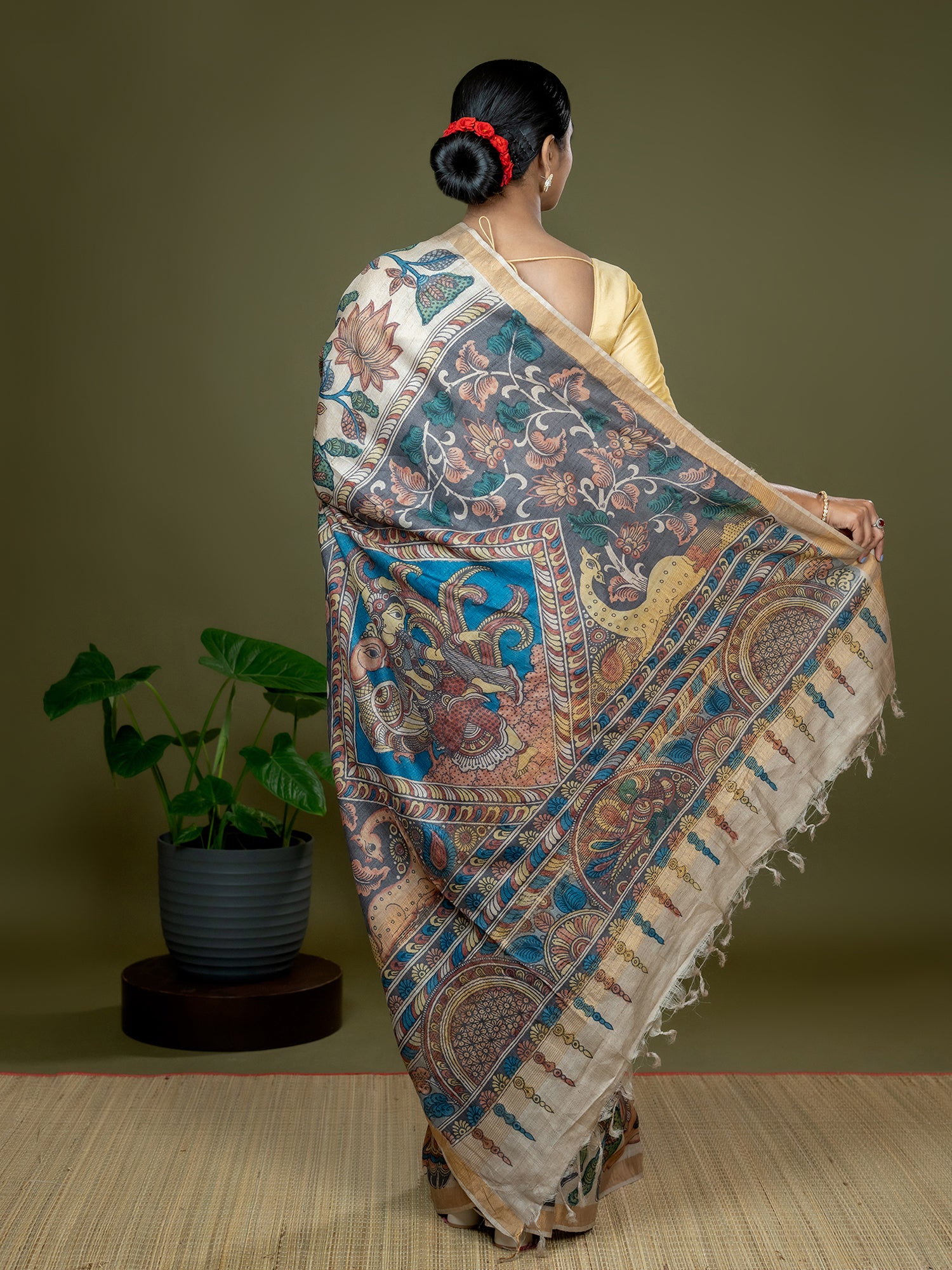 Manjari Off White Kalamkari Saree