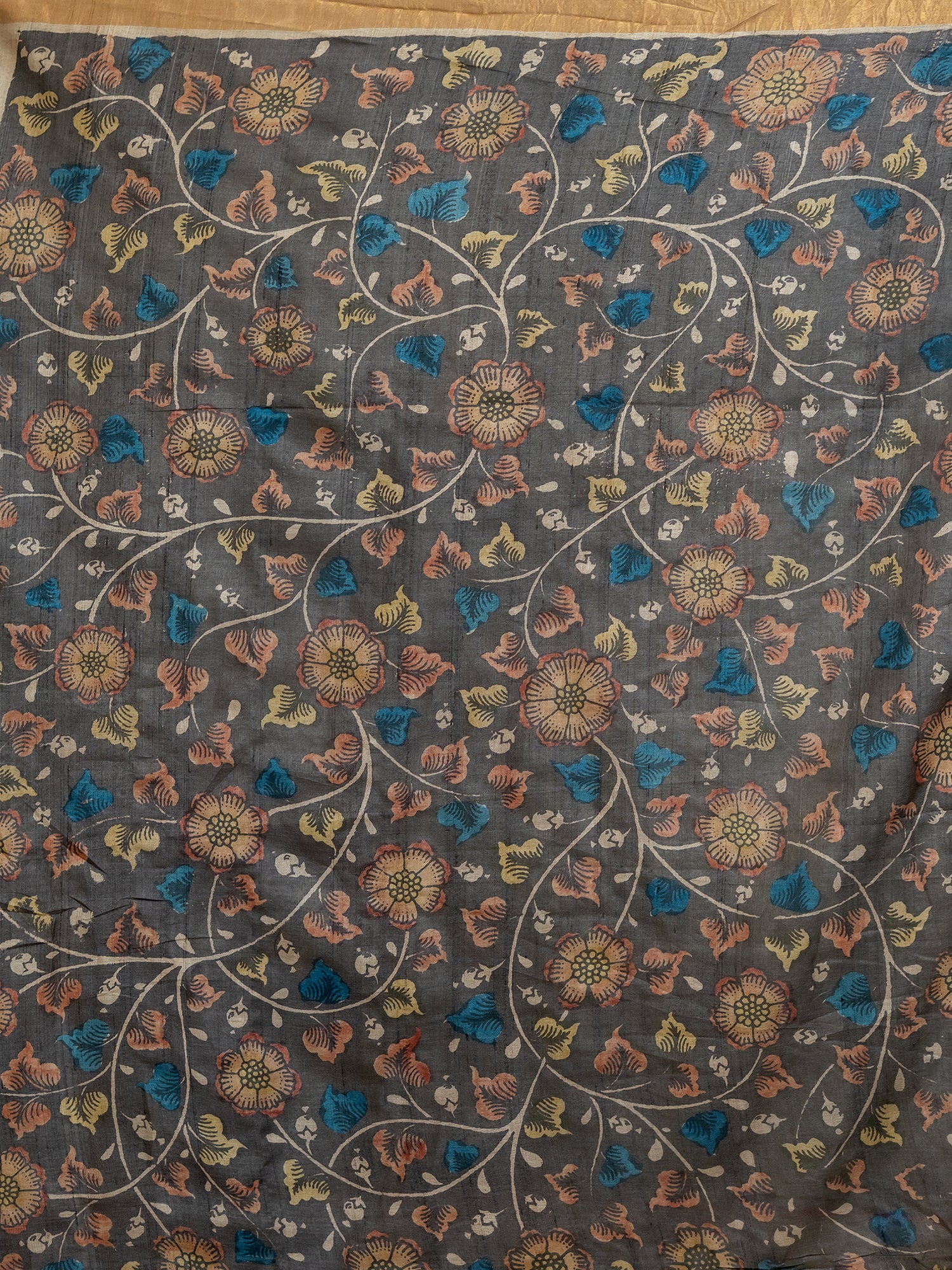 Manjari Off White Kalamkari Saree