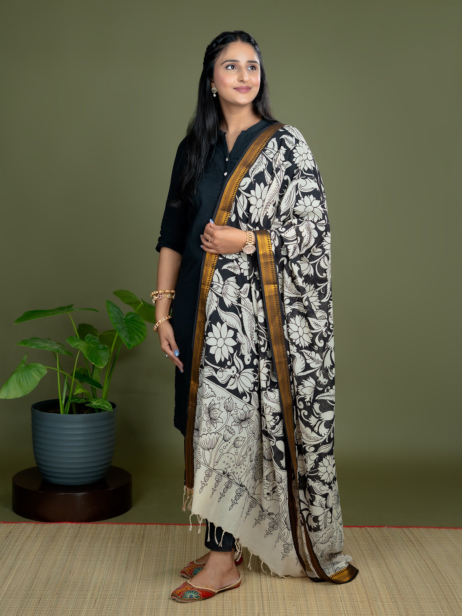 Lekhika Beige Kalamkari Dupatta